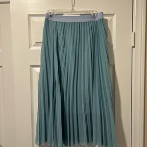 Elegant Blue Pleated Skirt